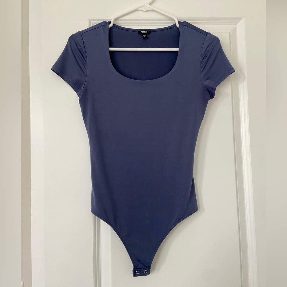 Short Sleeve Scoop Neck Bodysuit